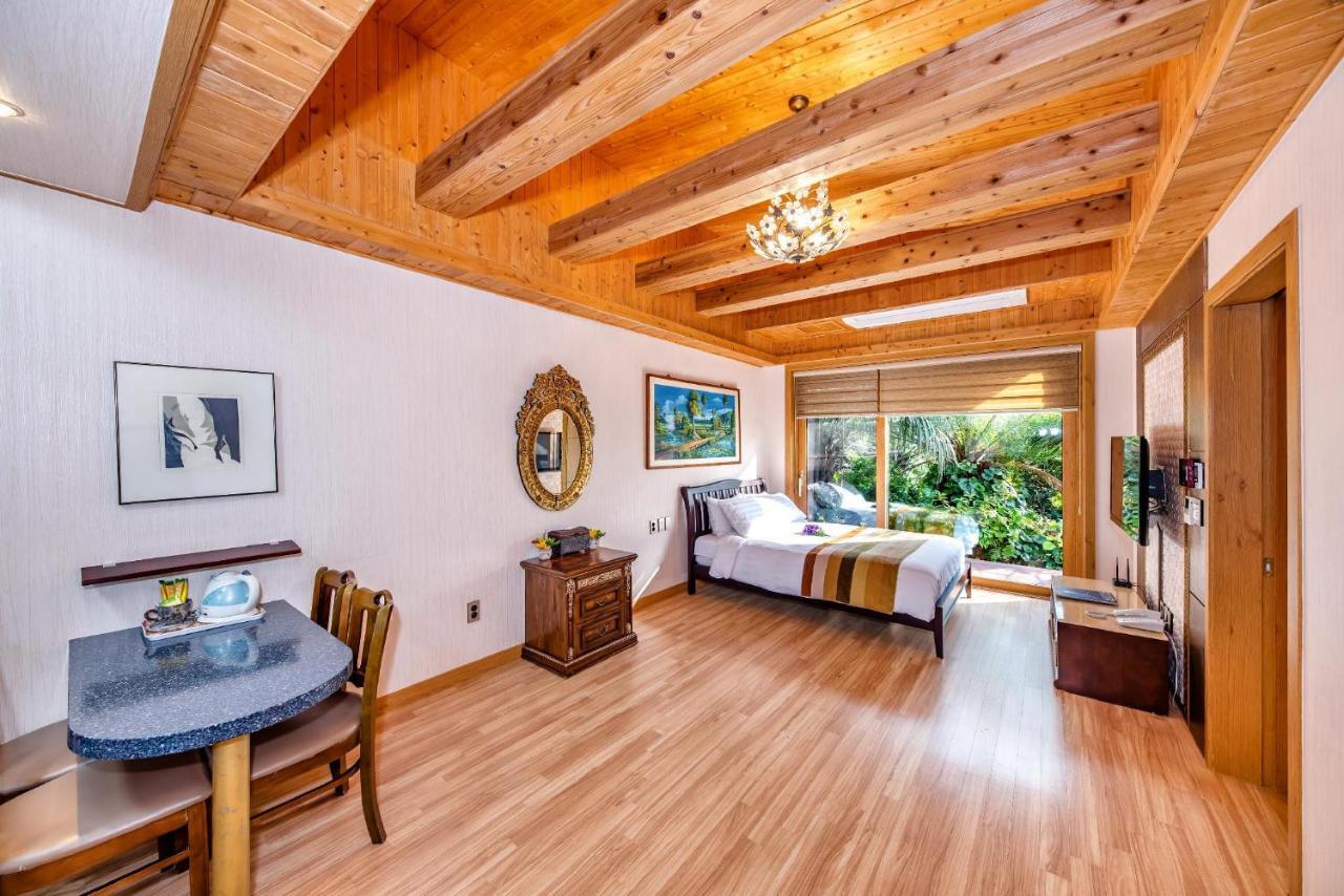 Palm Valley Resort Seogwipo Luaran gambar